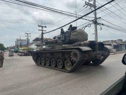 522903