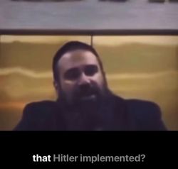 621940