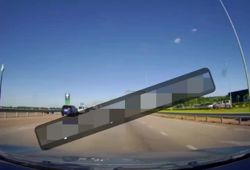 3988900